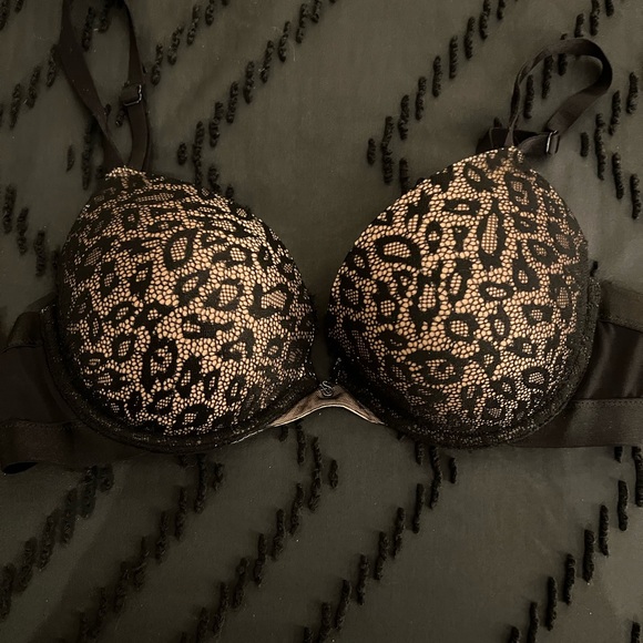 Victoria’s Secret Push Up Bras lot - Picture 3 of 6